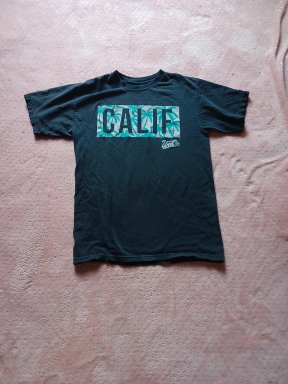 United Colors Of Benetton Black Short-Sleeve Tee with Teal Graphic